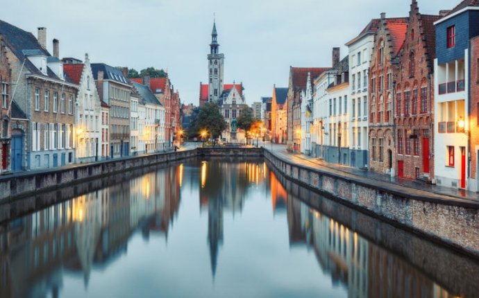 Bruges Tours with local private guides