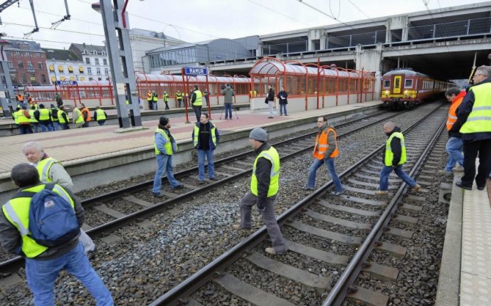 Rail Workers Strike Paralyzes Southern Belgium